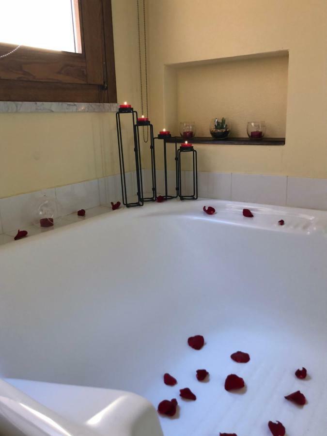 Romantic Suite Canelles Cagliari Exterior photo