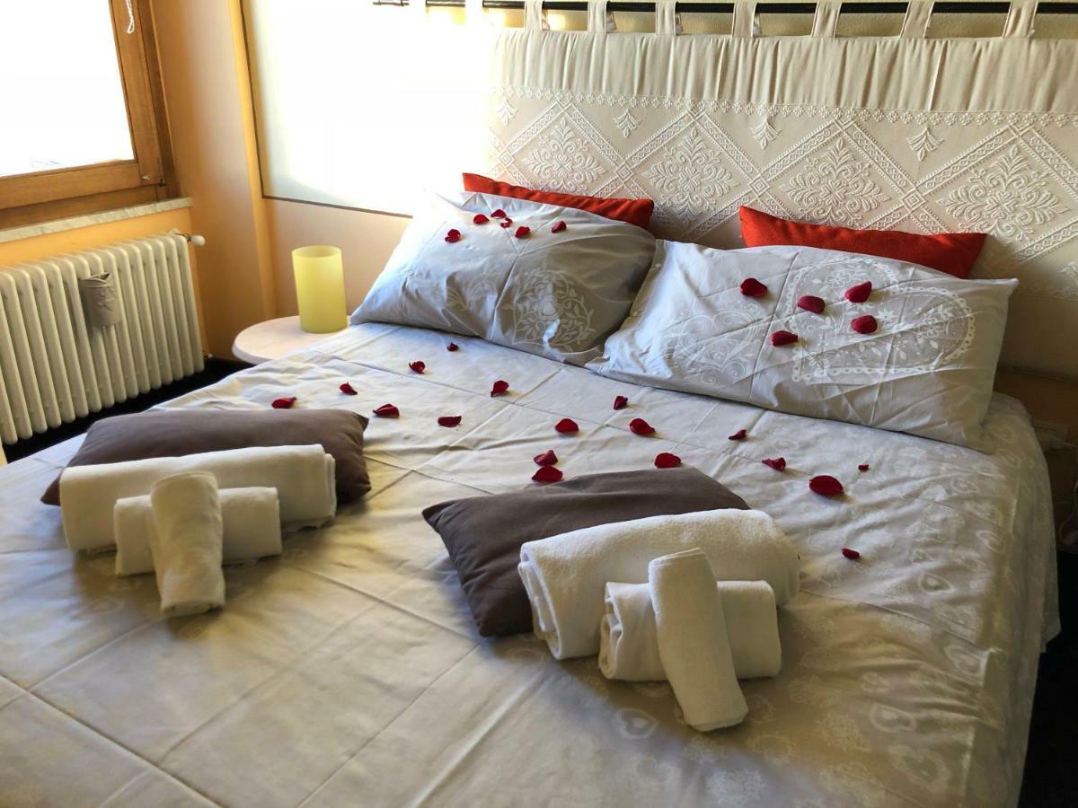 Romantic Suite Canelles Cagliari Exterior photo