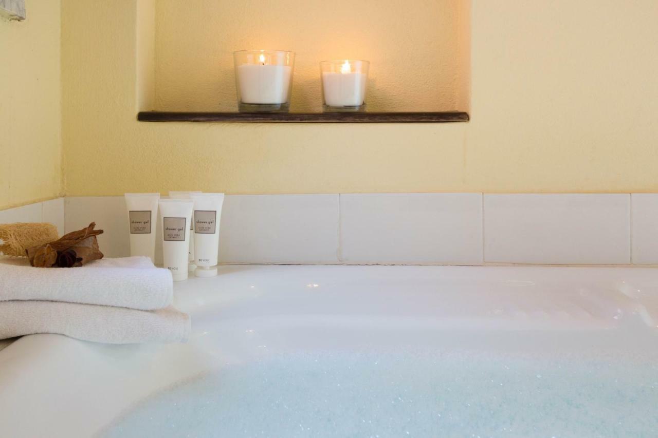 Romantic Suite Canelles Cagliari Exterior photo